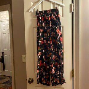 Women’s cropped palazzo pants